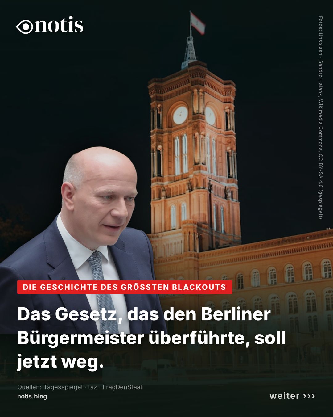 Kai Wegner vor dem Roten Rathaus in Berlin bei Nacht